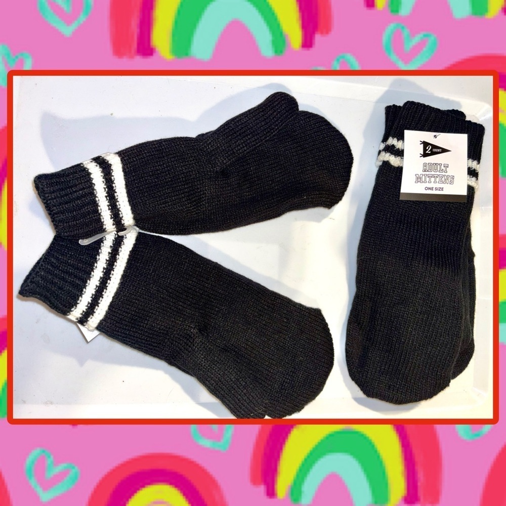 🧤🆕🧤Varsity Black and White Unisex Mittens-2 Pair
